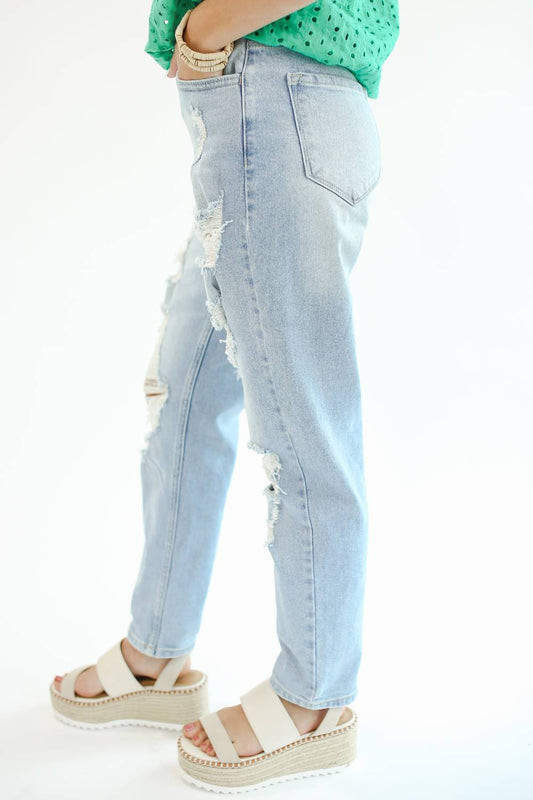 Cello - The Amelia Distressed Mom Jean