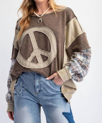 Easel - Peace Patch Top