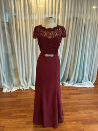 Jenny Packham - Lace Cap Sleeves Gown