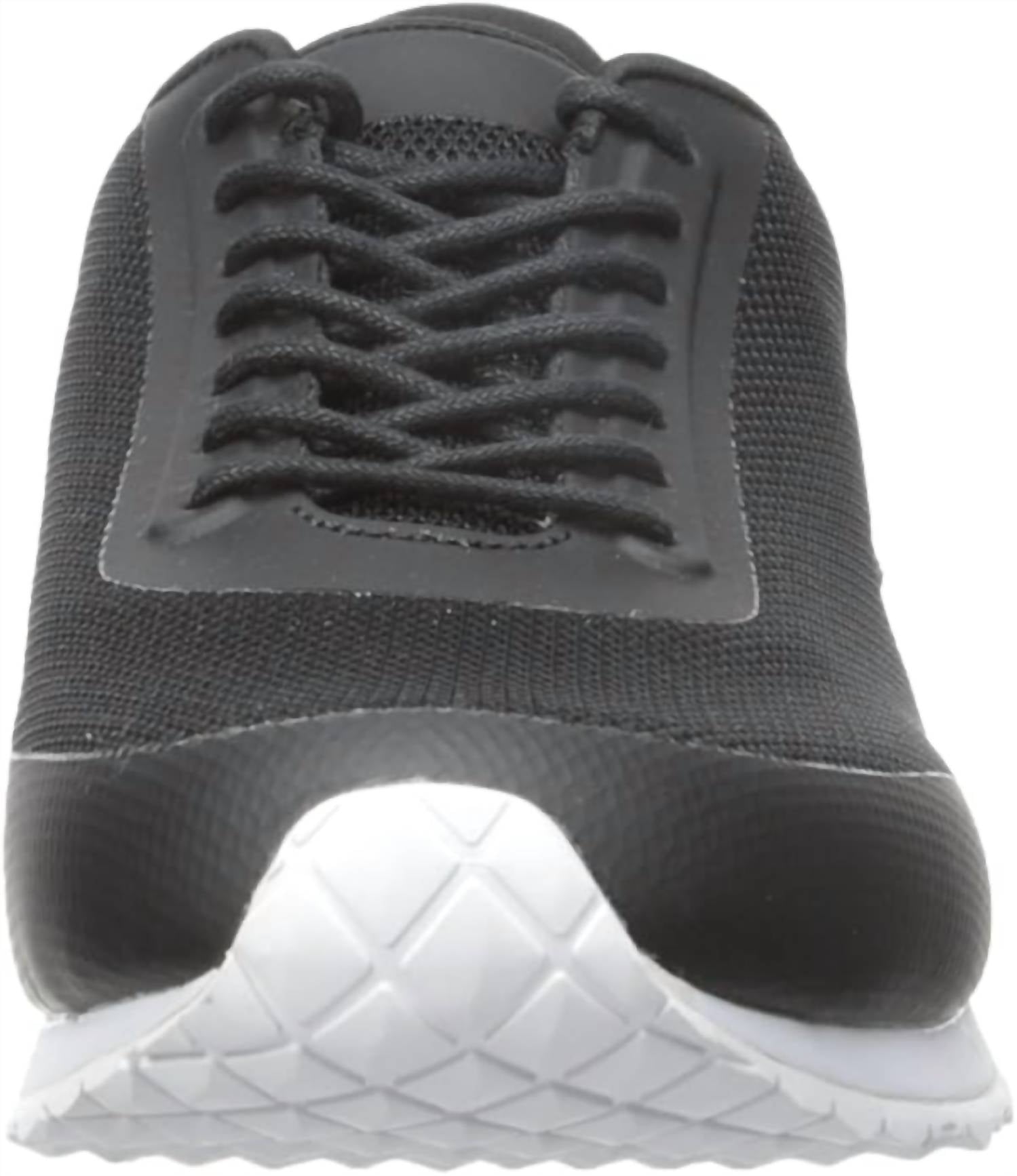 Lacoste - Women's Helaine Runner Sneaker