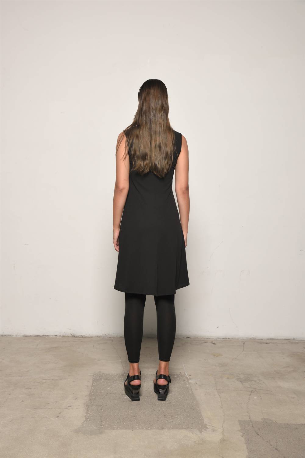 Simply Mila - Sleeveless Traveler Dress