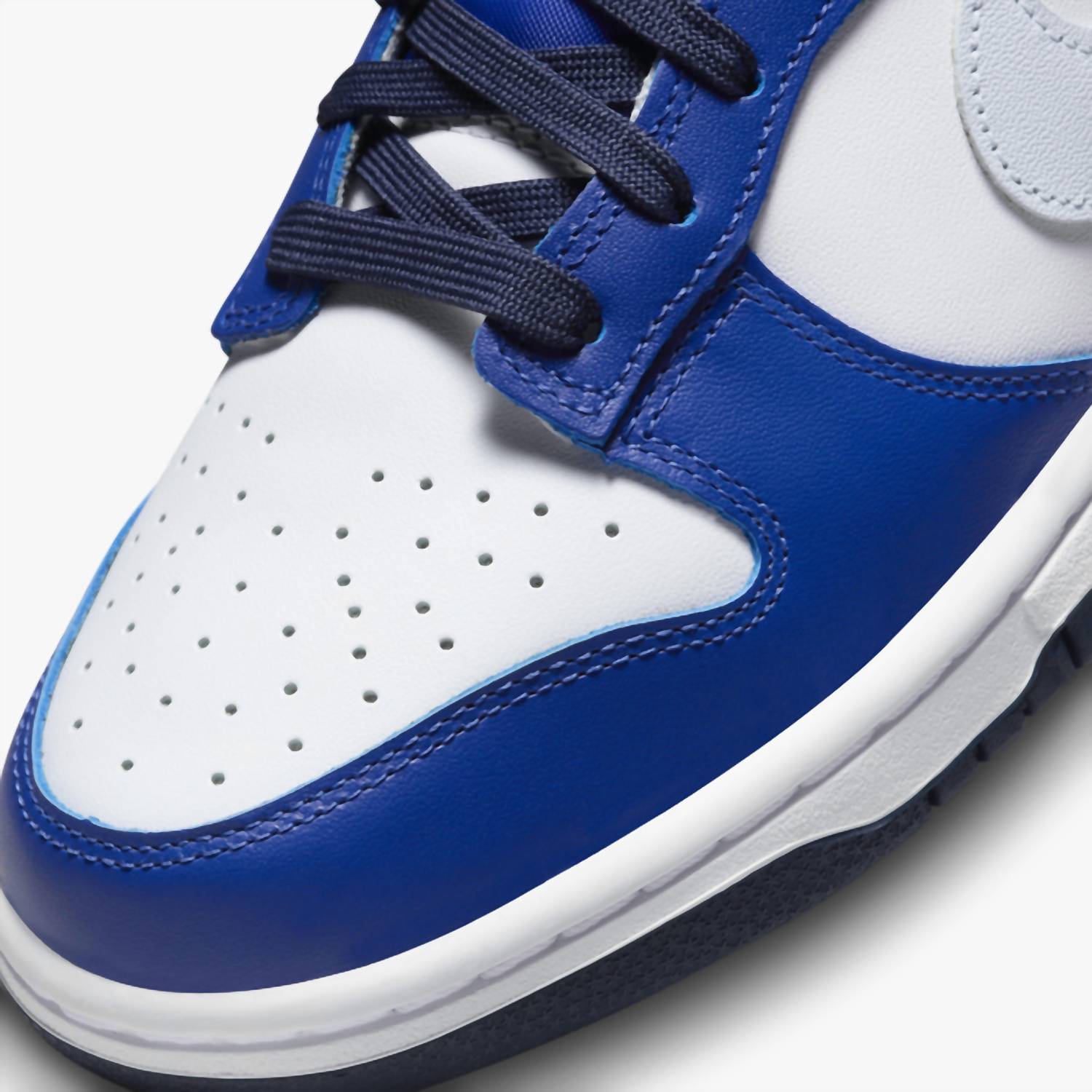 Nike - Men's Dunk Low Sneakers