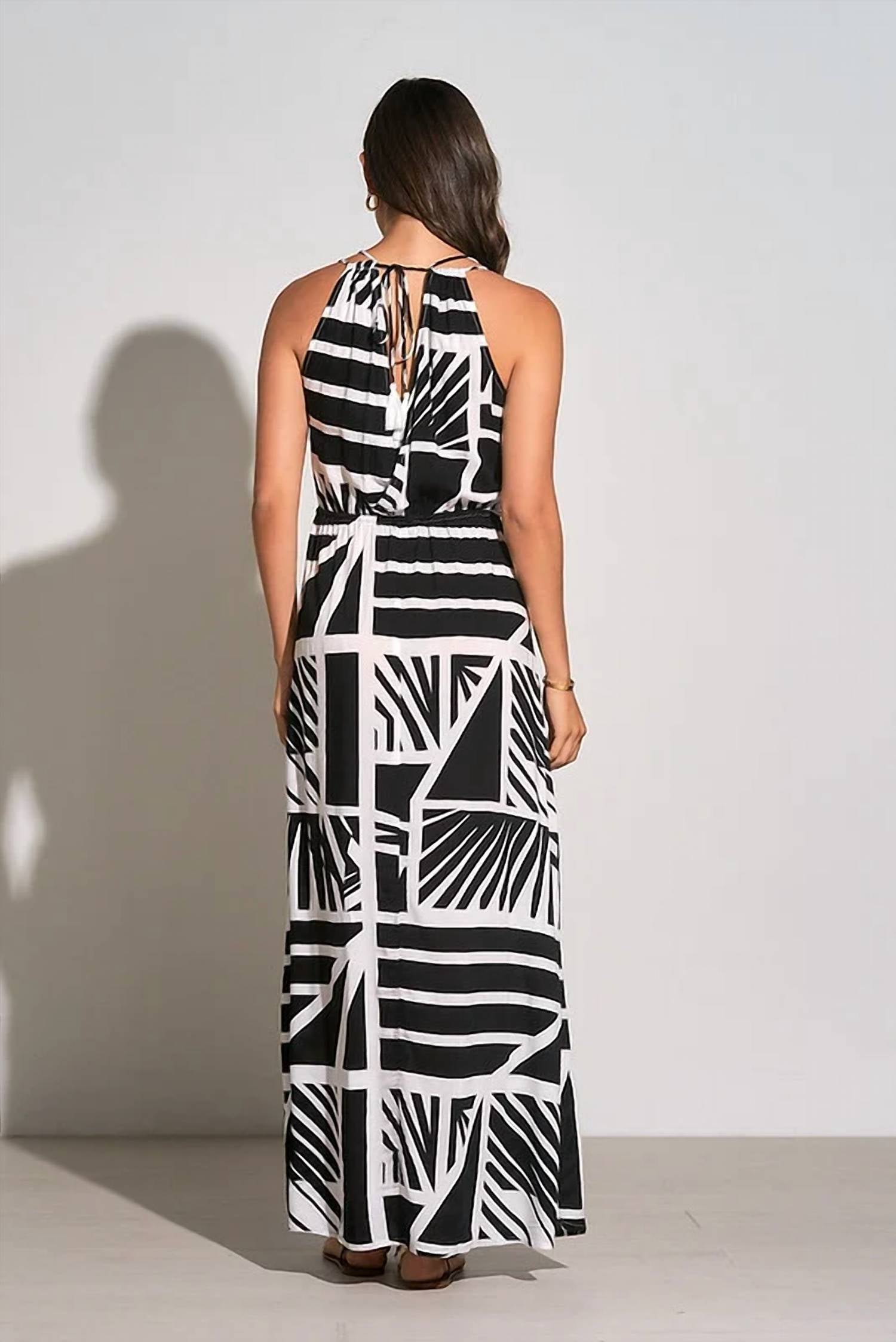 Elan - V Neck Maxi Dress