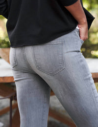 Frank & Eileen Sligo Skinny Jeans in 2022 - women's jeans - detail view