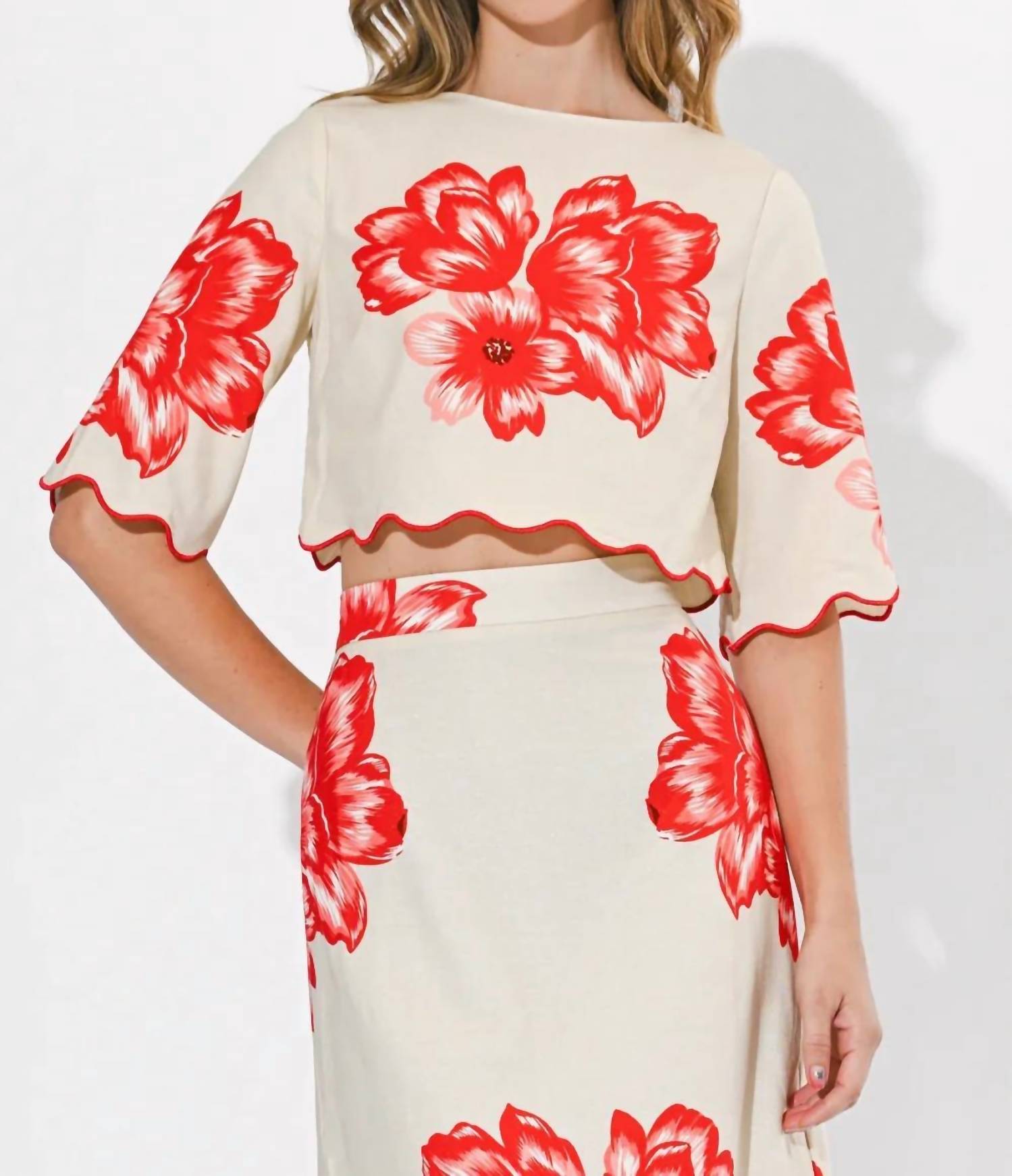 Adelyn Rae - Rylee Scallop Printed Sleeve Top