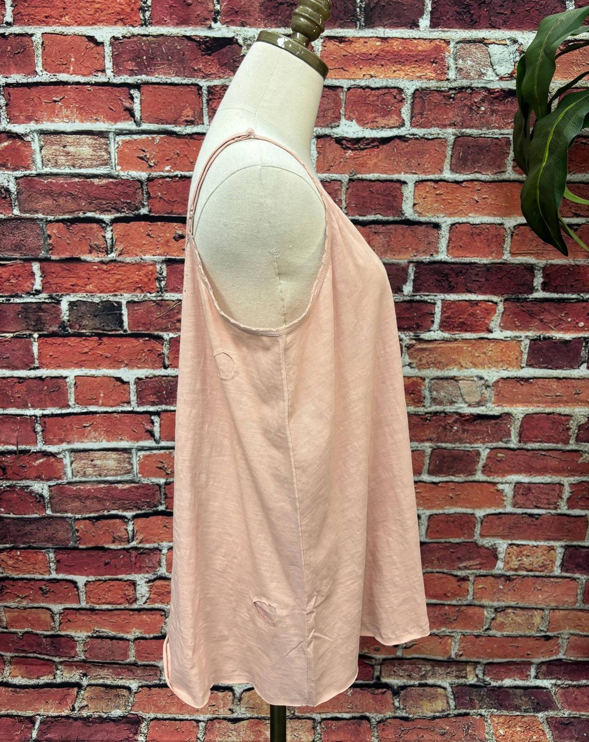 Paperlace Women's Say So Scoopneck Cami in natural - women's shirt - detail view
