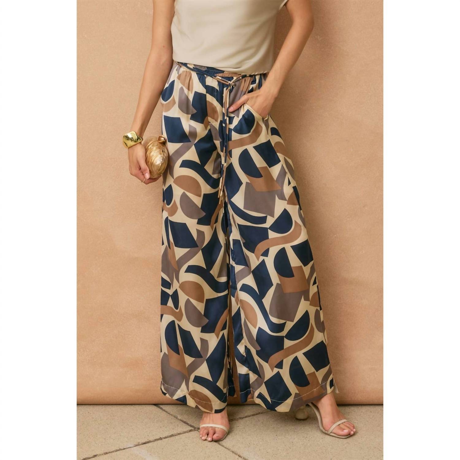 Dress Forum - Lost In Space Looped Belt Pants