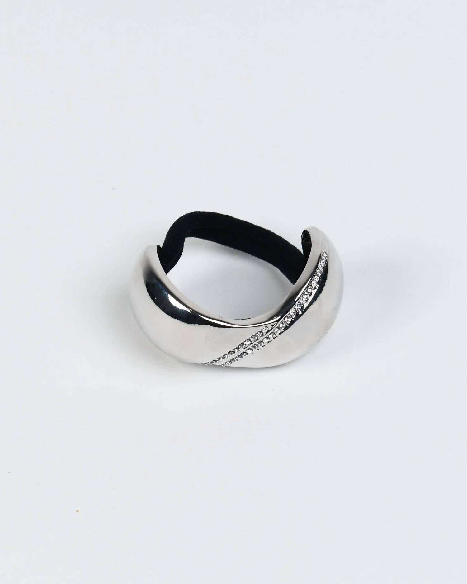 Maeli Amor - Women's Tima Haircuff