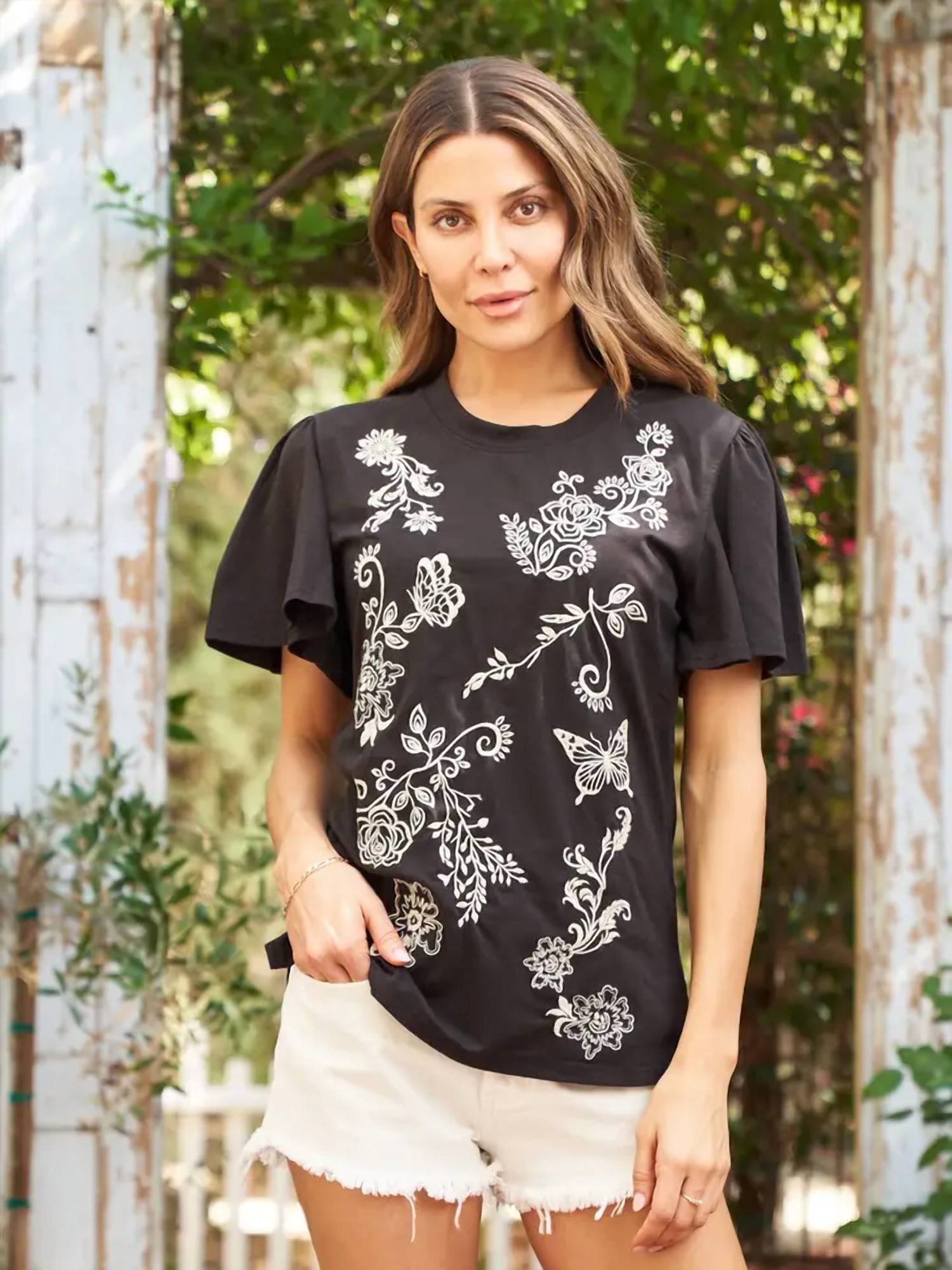 Paparazzi - Embroidered Jersey Flutter Sleeve Tee