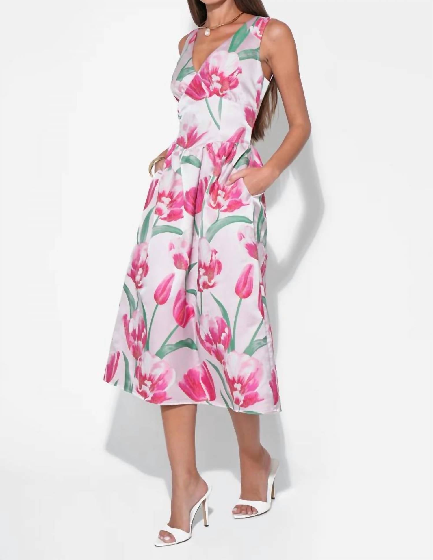 Adelyn Rae - Amira Sweetheart Flower Jacquard Midi Dress