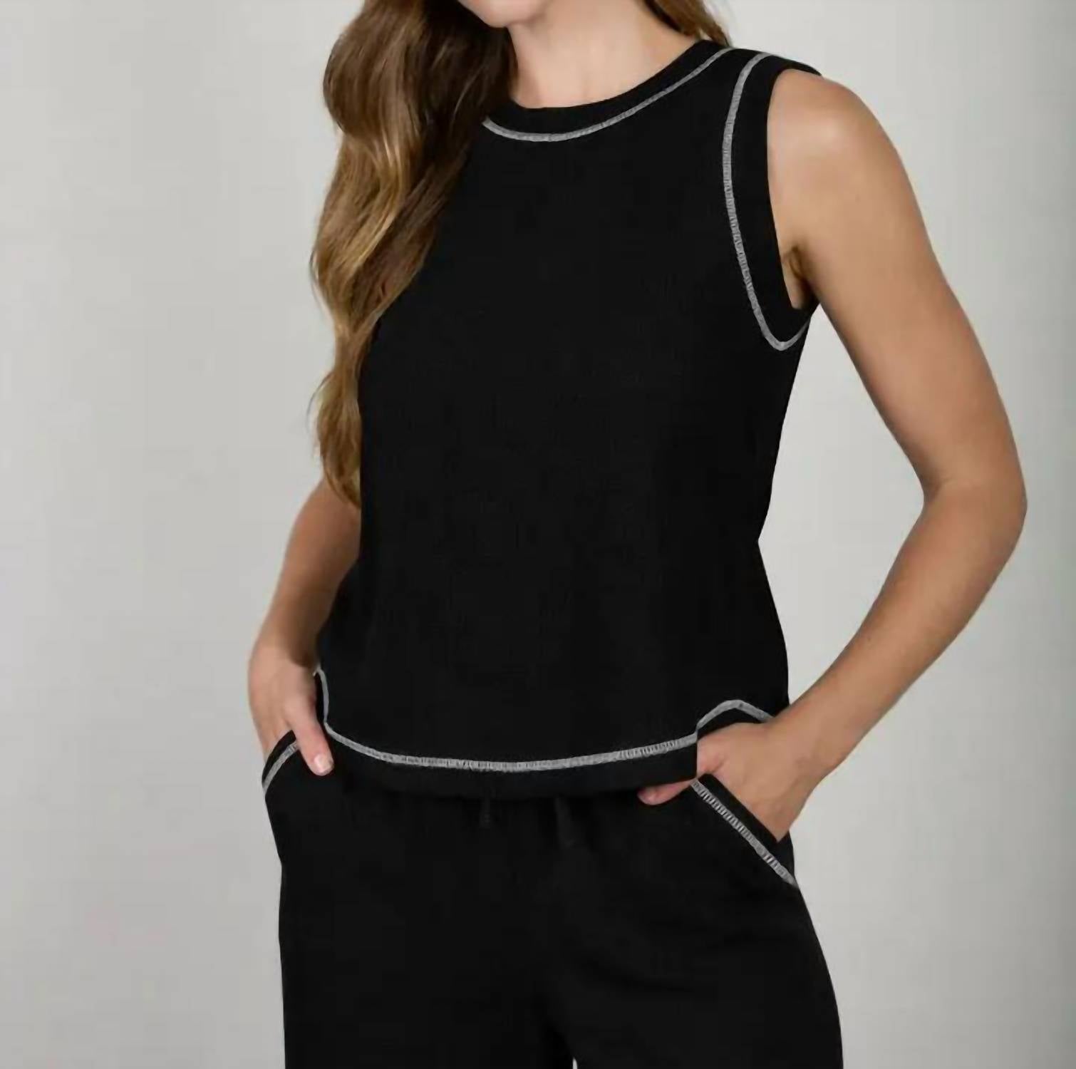 Blu Pepper - Back Button Detail Sleeveless Ribbed Knit Top