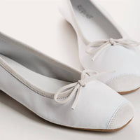 Reqins - Women's Carmen Flats