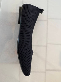 Vaneli - Women’s Suvi Stretch Knit Shoe