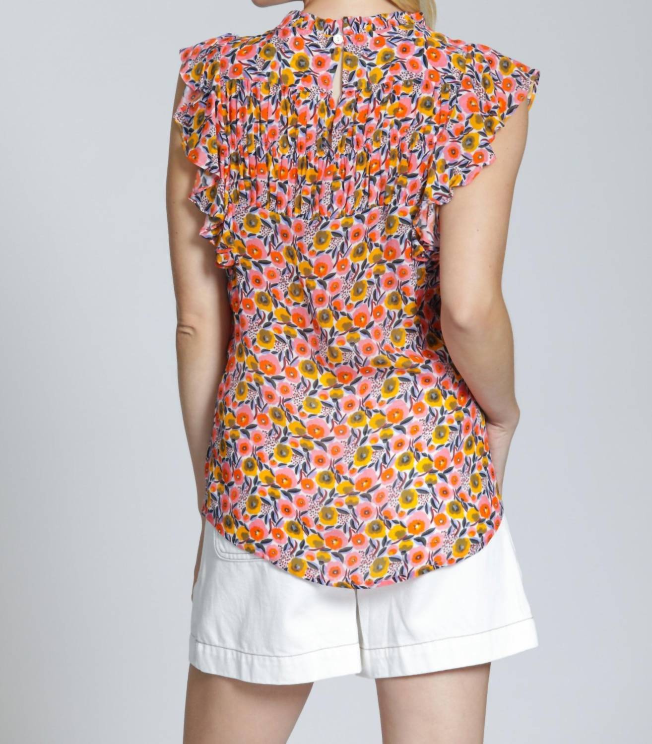 Apny - Sleeveless Flutter Sleeve Top