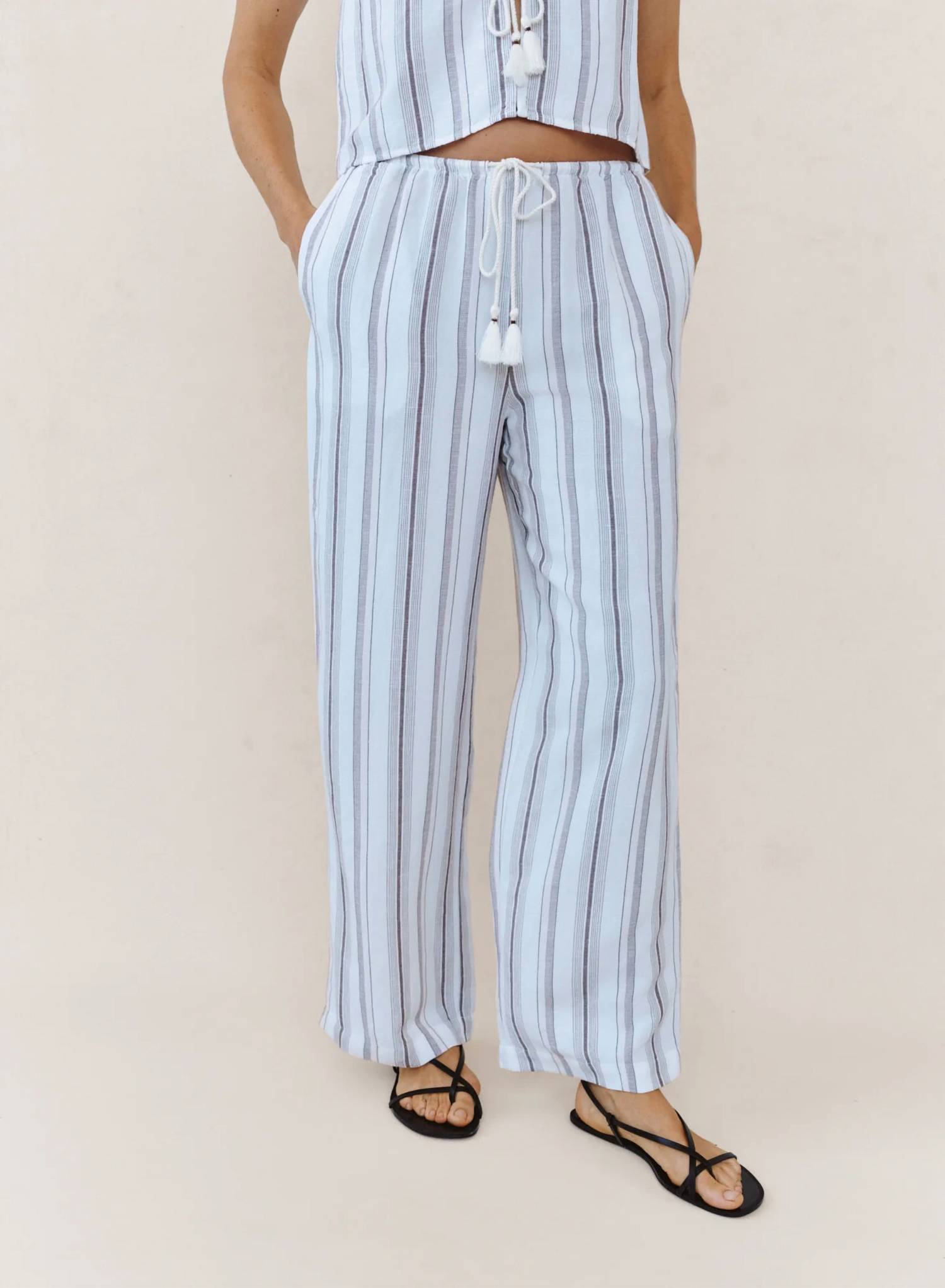 Bella Dahl - Beach Pant With Tassel Drawstring