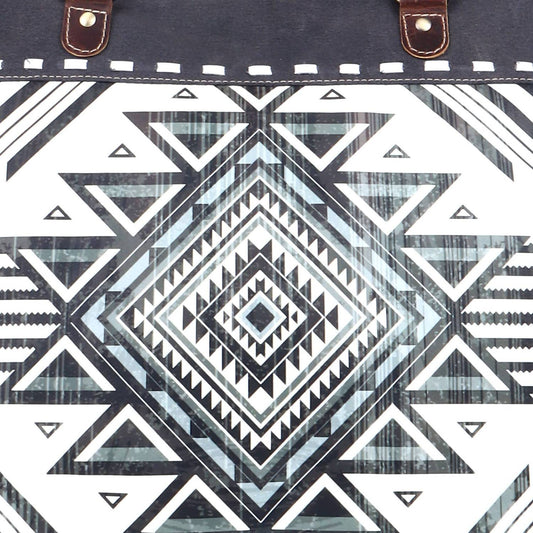 Sixtease Bags - Women's Weekender Bag