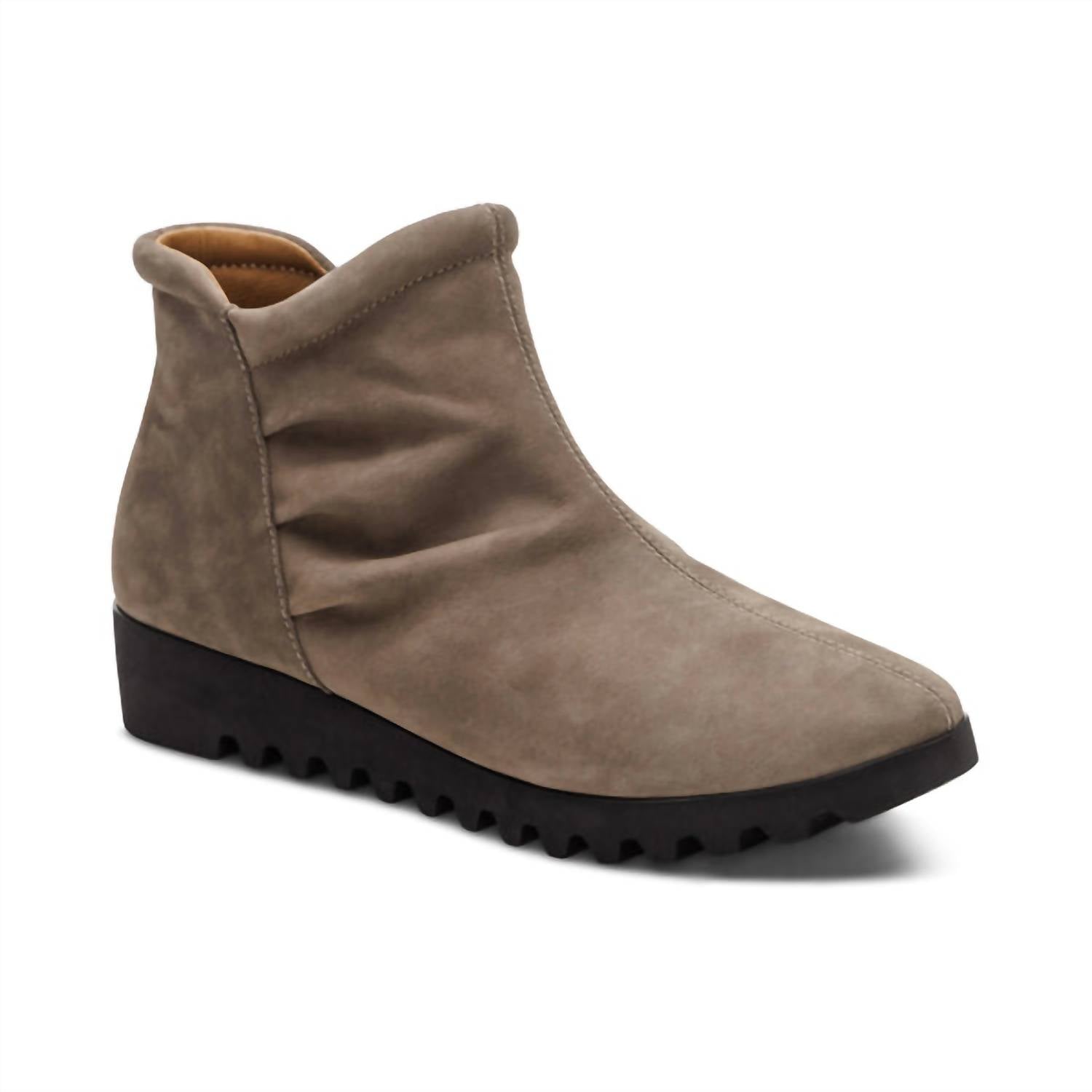 Aetrex - Women's Zoey Slip On Boot