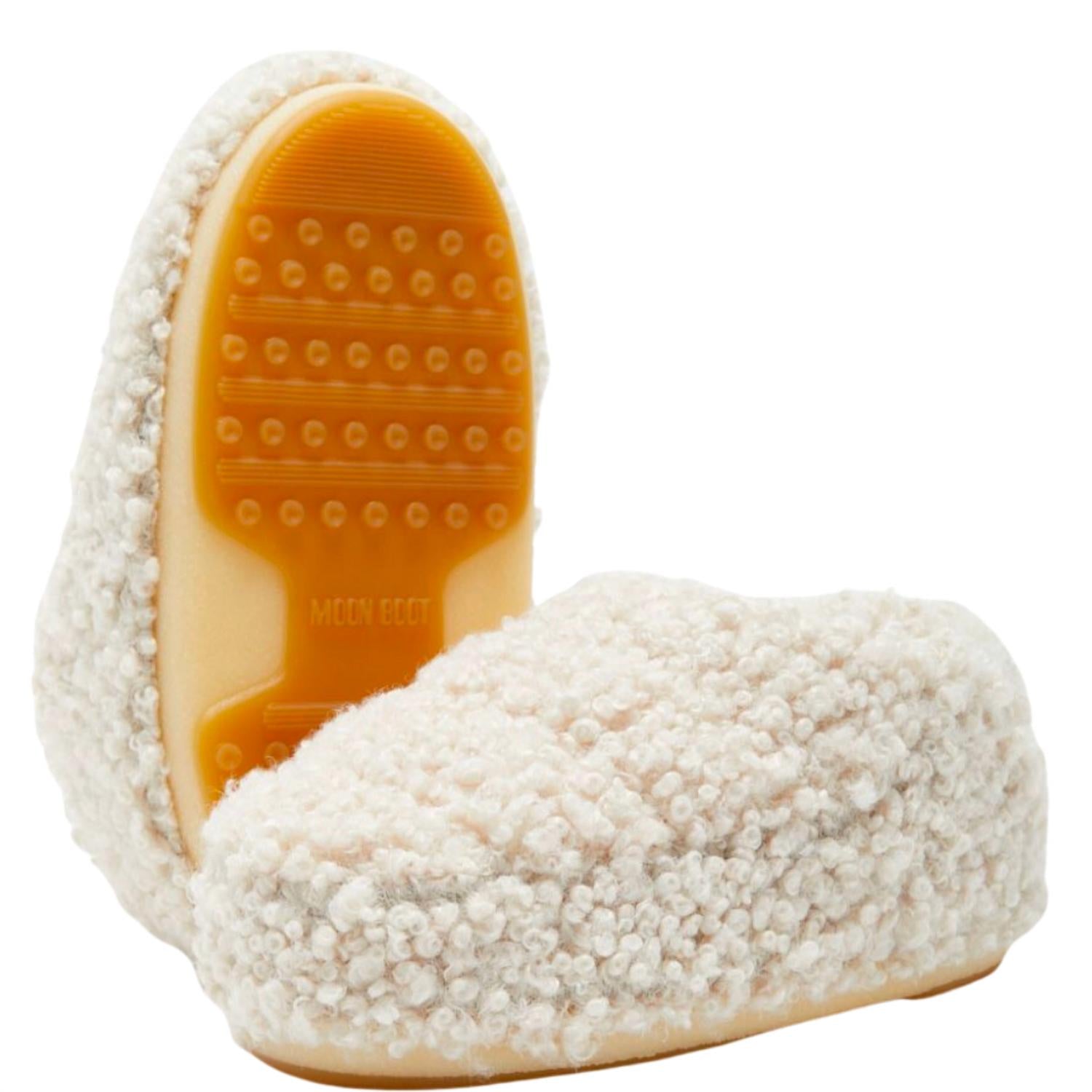 Moon Boot - Women's Faux Curly Sandal