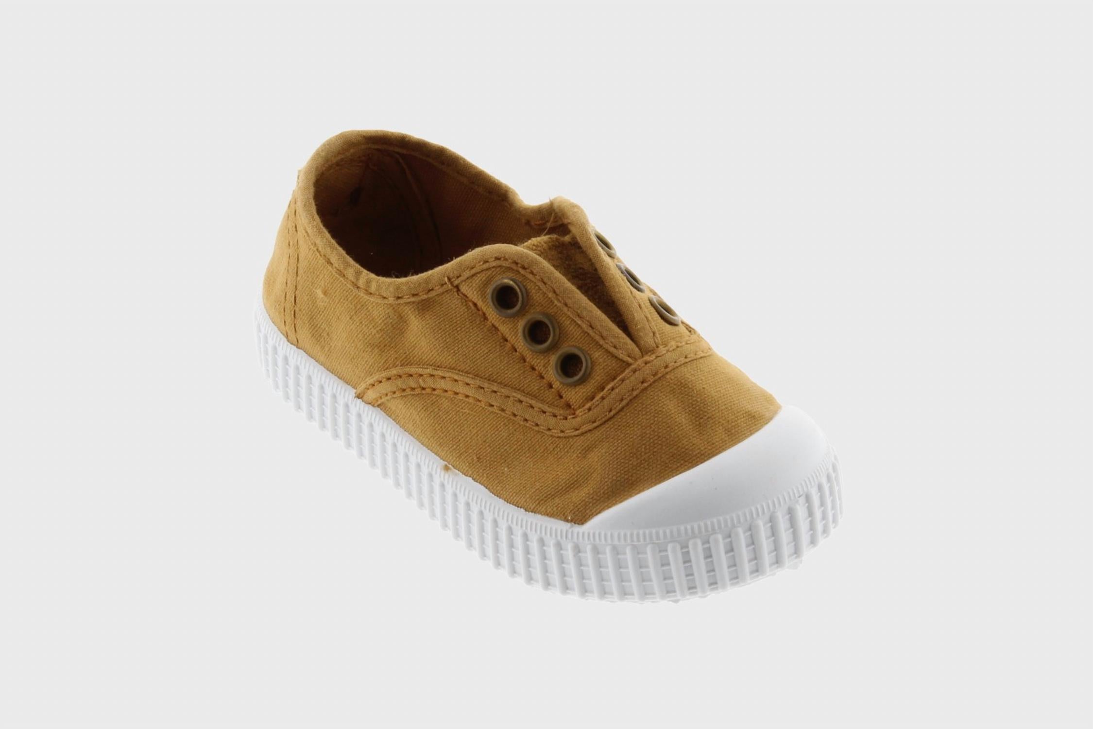 Victoria Shoes - English Washed Canvas Toecap Shoe & No Laces