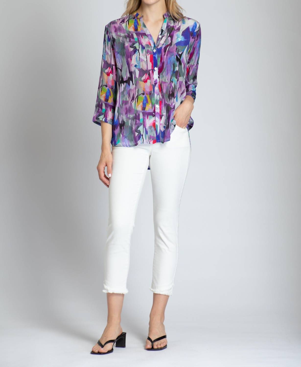 Apny - Brush Stroke ¾ Sleeve Mandarin Collar Button Up Blouse