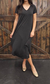 Dear Scarlett - Short Sleeve Midi Dress