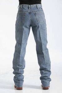 CINCH Men's Original Relaxed Fit Jeans in light indigo - men's jeans - detail view
