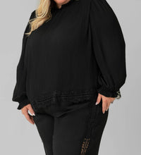 Mat Fashion - Pleated Lace Trim Blouse