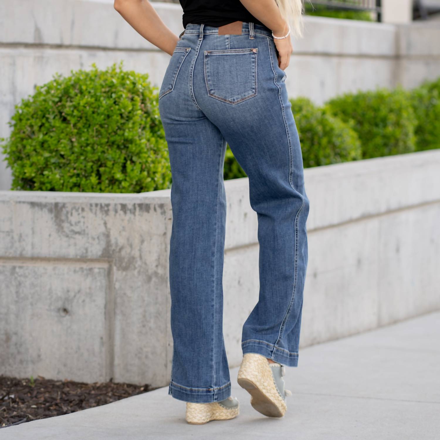 Judy Blue - Boardroom Babe High Rise Wide Leg Jean