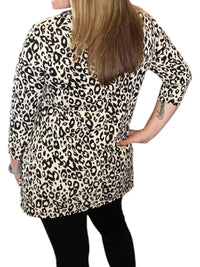 Honeyme - Floral Front Gabby Top