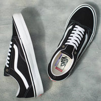 Vans - Men's Skate Old Skool Sneaker
