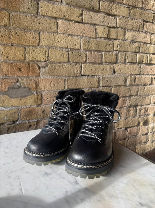 Montelliana - Women's Camelia Shear Boot