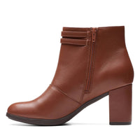 Clarks - Women's Bayla Light Boots