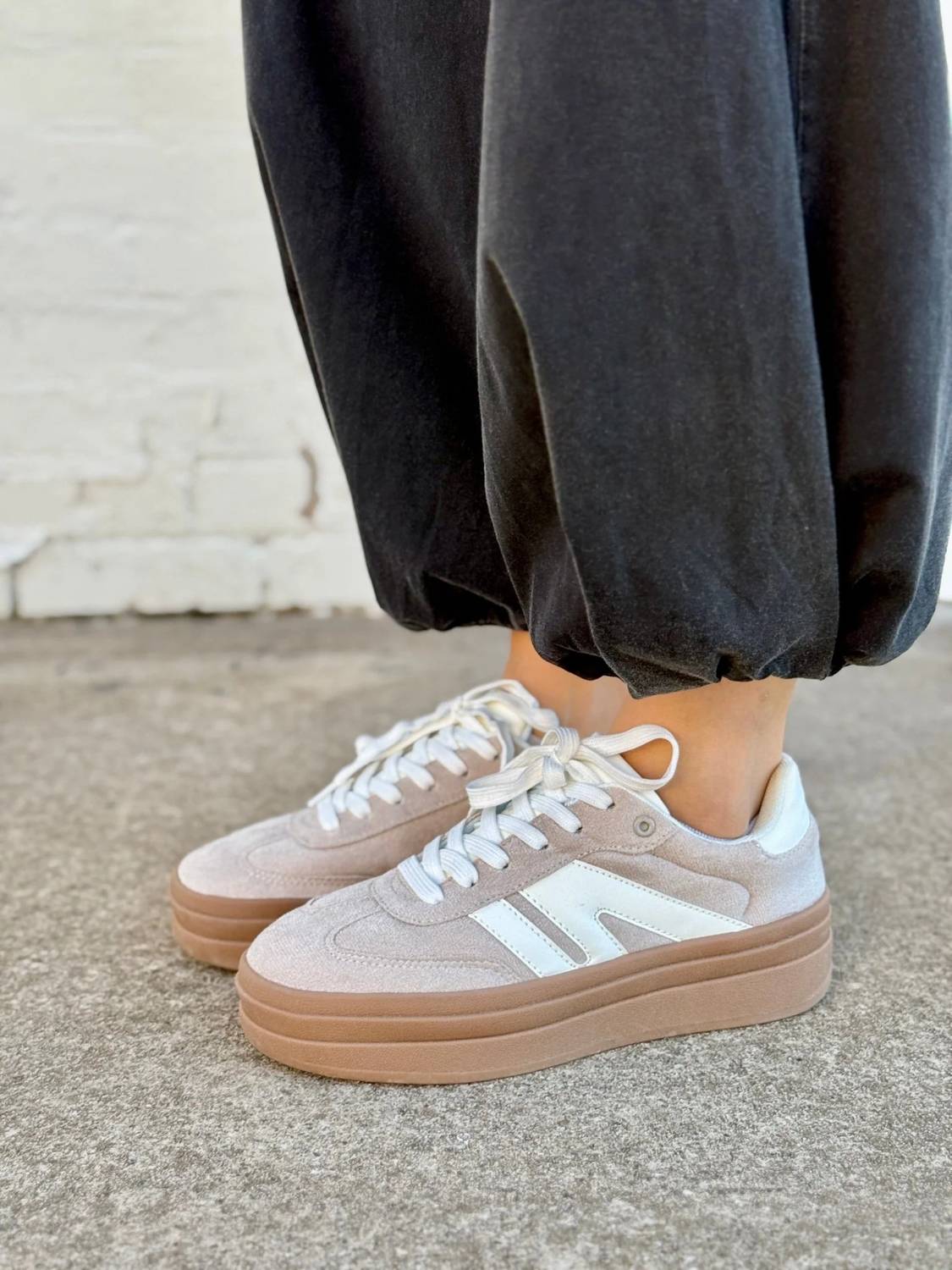 Ccocci - Women's Chunky Platform Low Top Sneakers