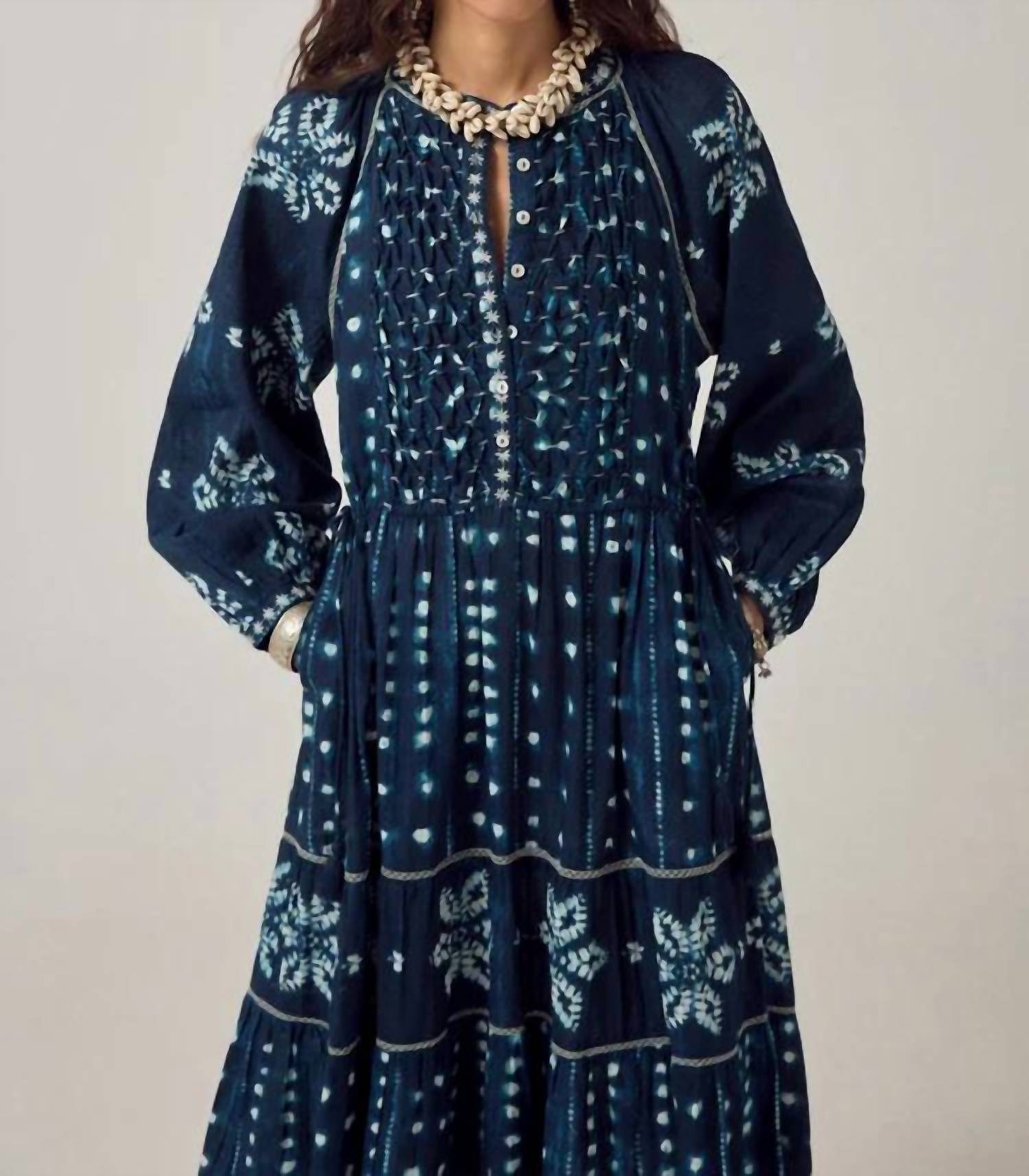 Maison Hotel - Kumo Long Sleeve Buttons Down Dress