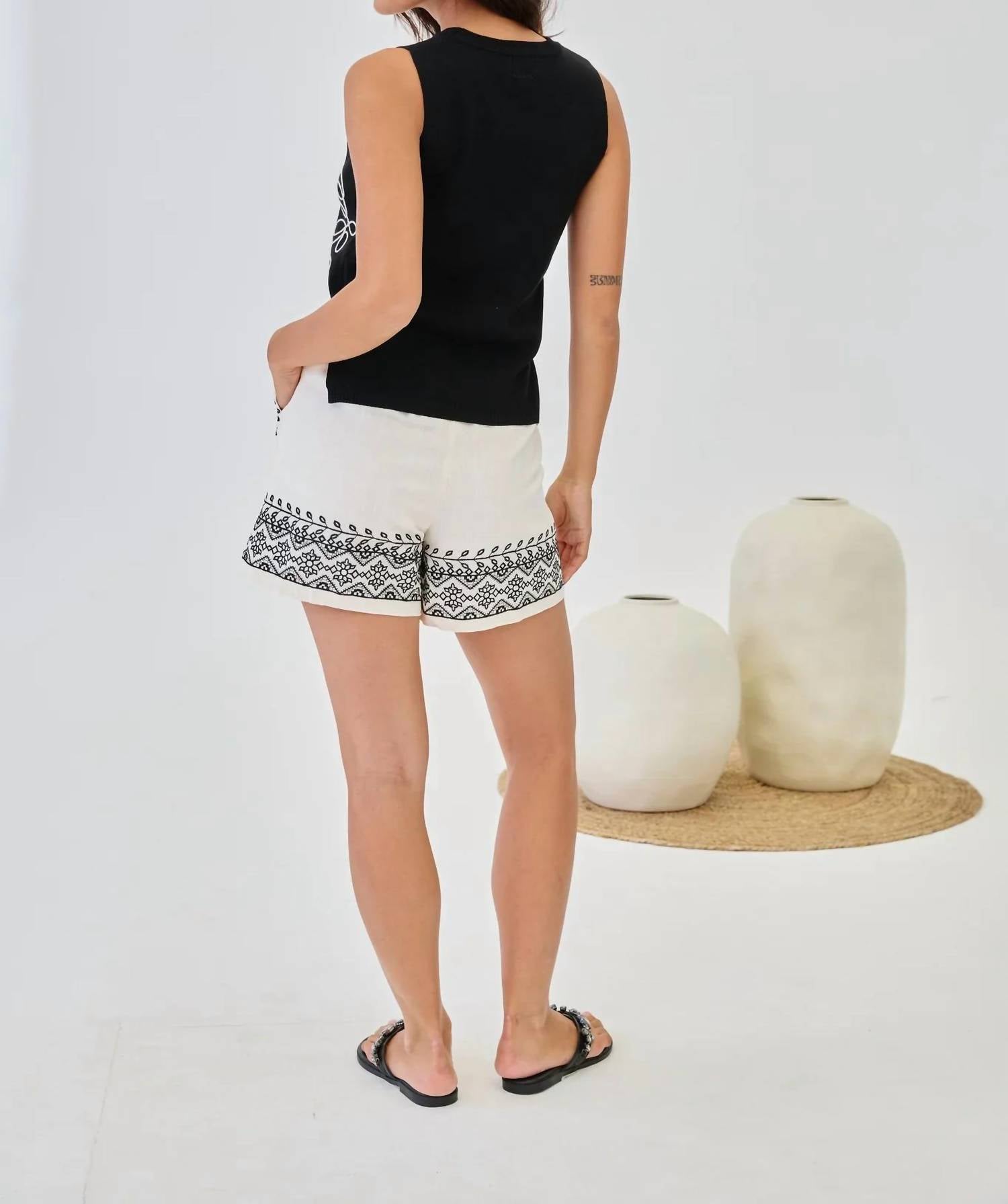 Nekane Nkn - Linen Embroidered Shorts