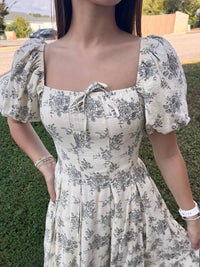 Aureum - Jasilynn Floral Midi Dress