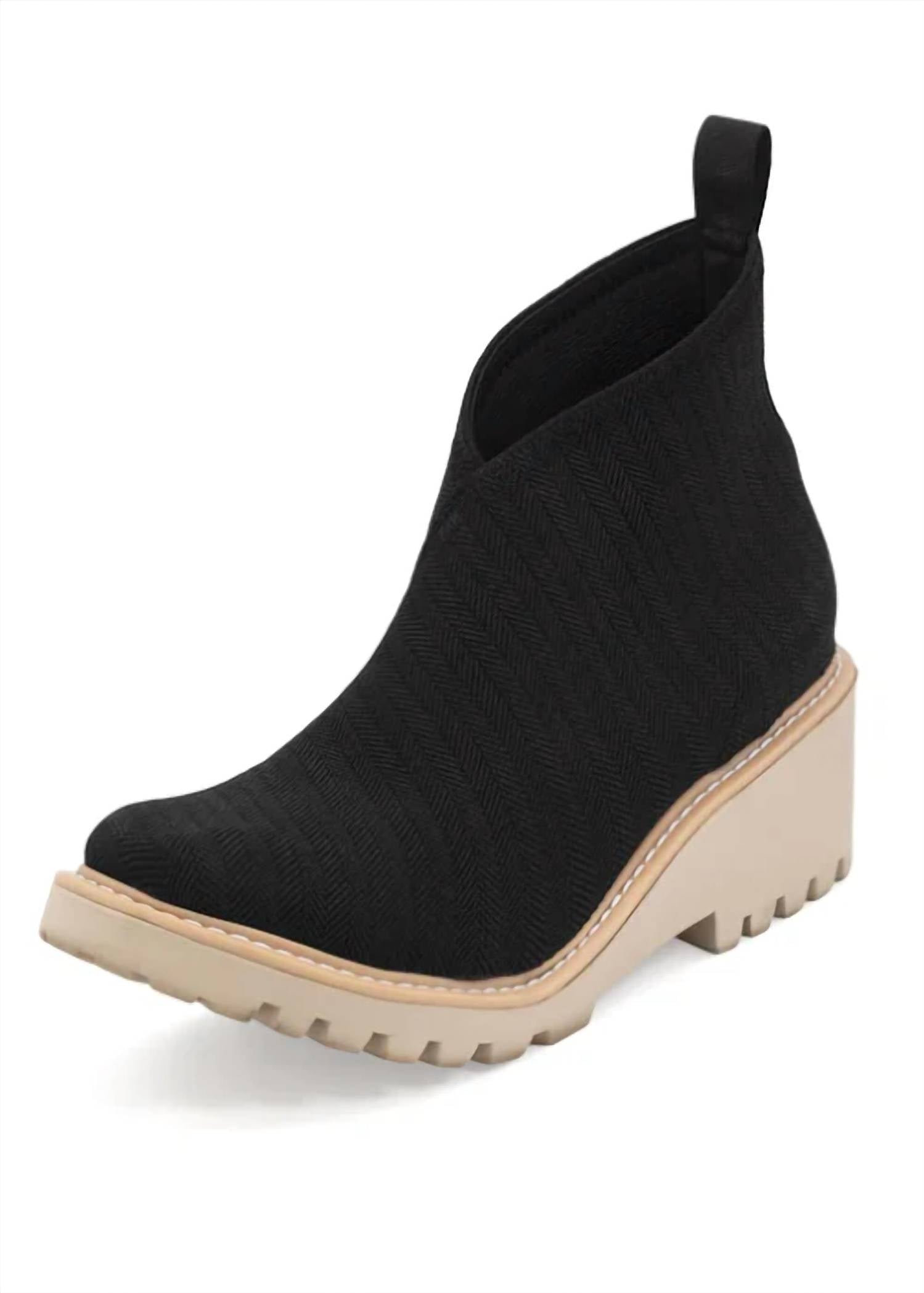 Charleston Shoe Co. - Women's Heyward Lug Sole Boot