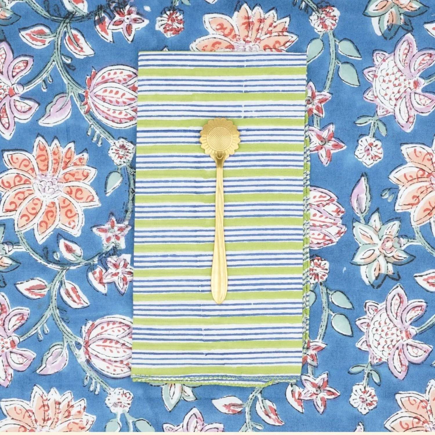 Suzette A Table - Come Granny Napkins
