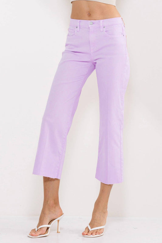Sneak Peek - Women's High Rise Straight Leg Raw Hem Capris
