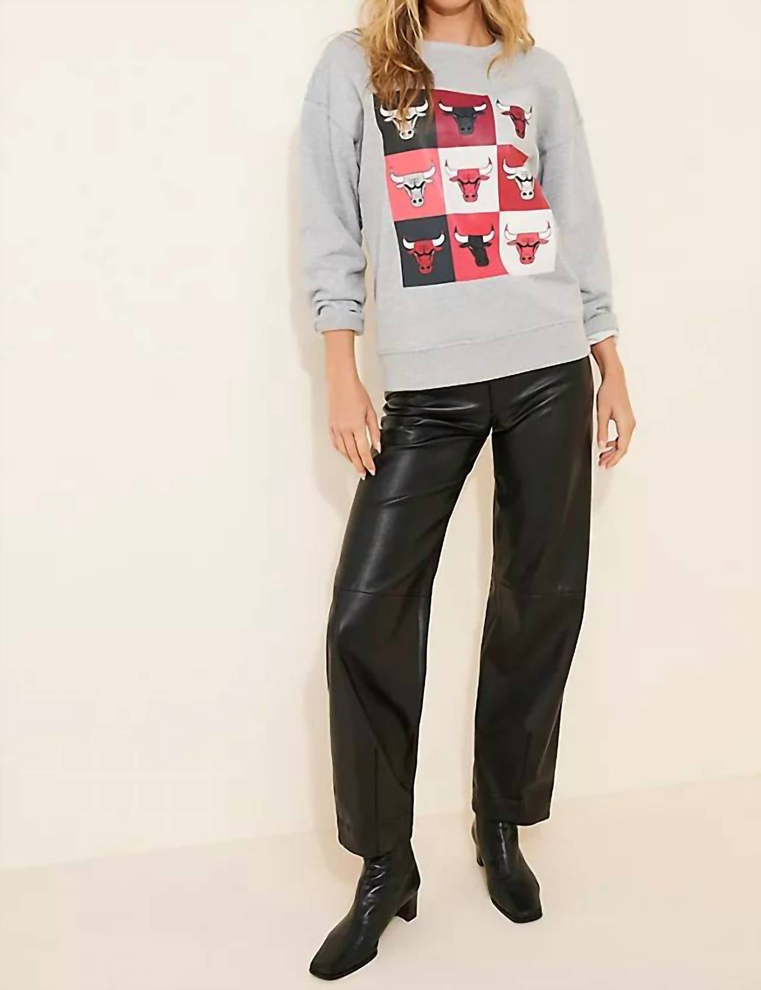 TEREZ Chicago Bulls Technicolor Crewneck Sweatshirt in gray - women's top
