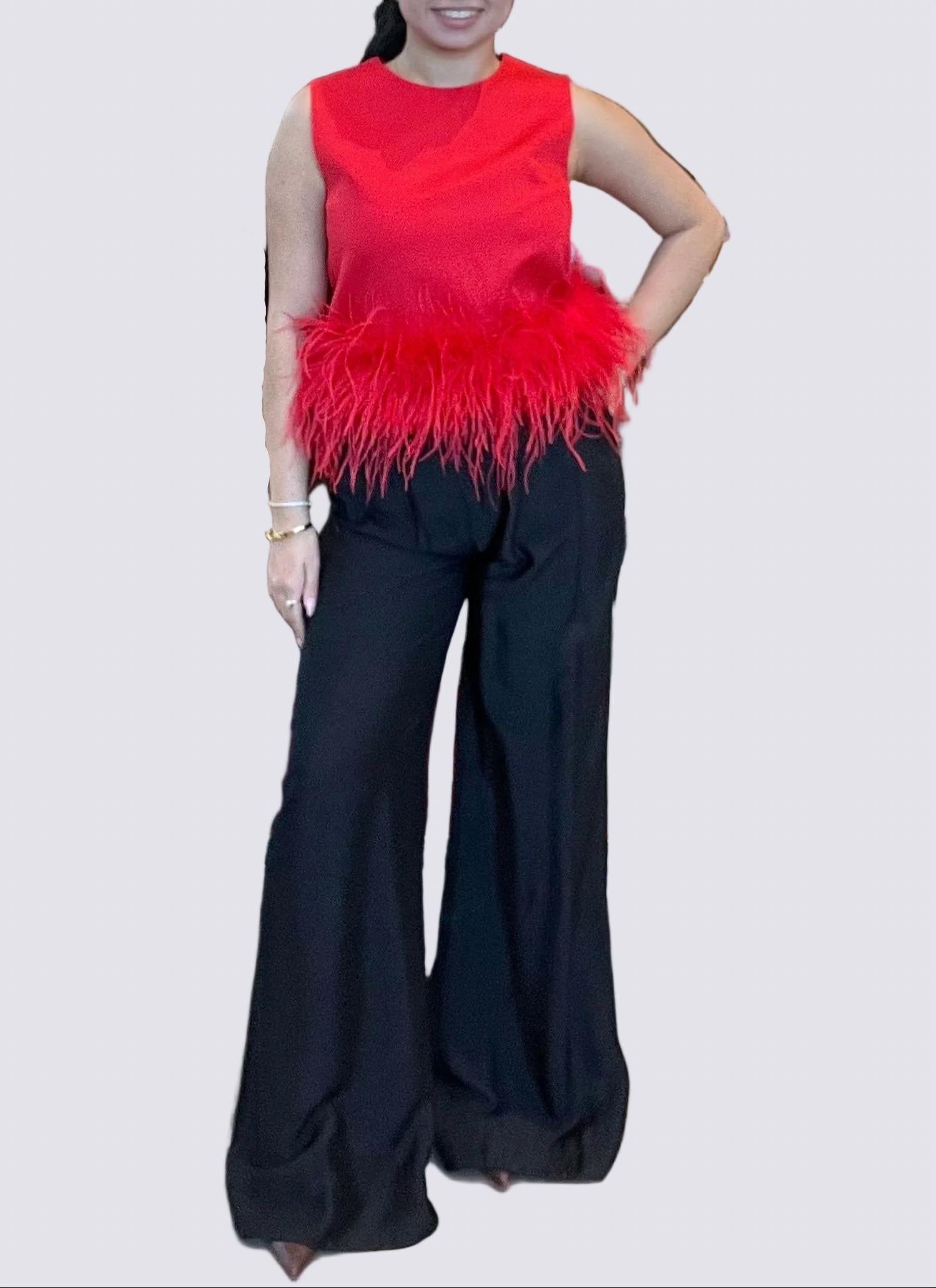 Jessie Liu - COTTON BLENDED SLEEVELESS TOP WITH OSTRICH FEATHER TRIM