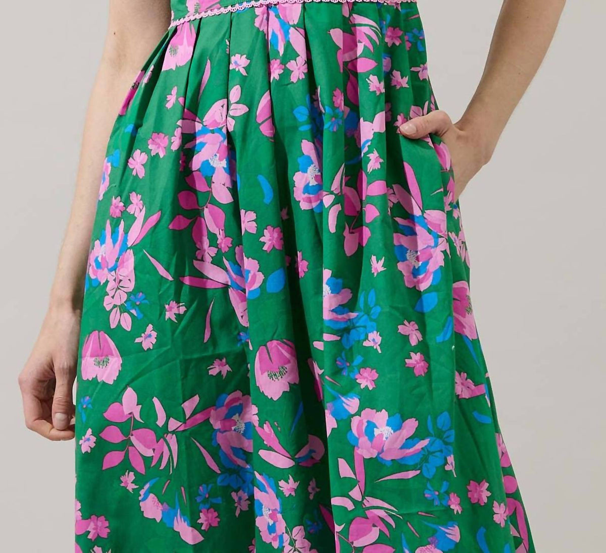 Sugarlips - Women's Julia Floral Pleated Maxi Dress