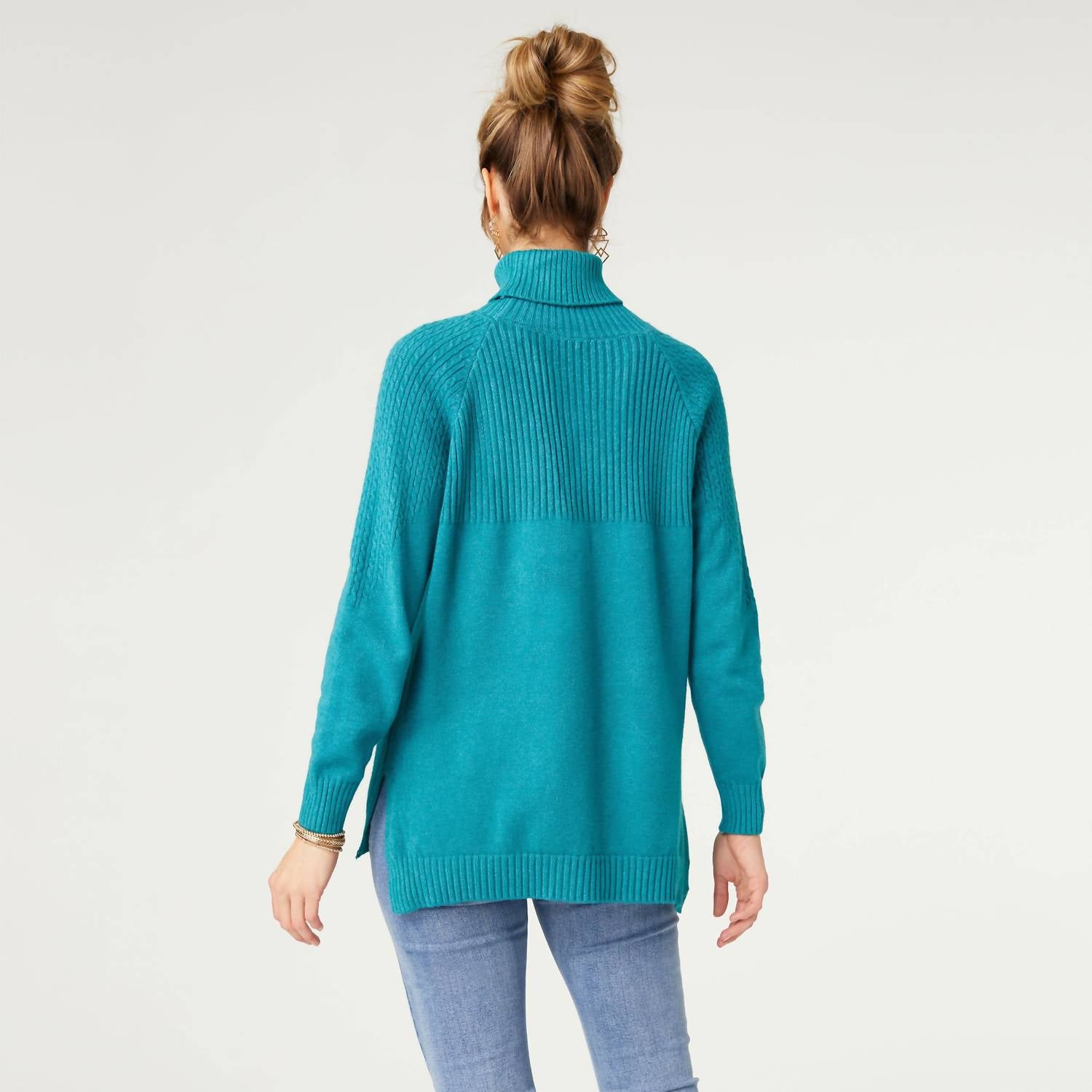 Coco + Carmen - Dafne Cable Accent Sweater