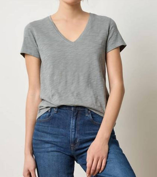 Lilla P - Short Sleeve Back Seam V-neck Tee