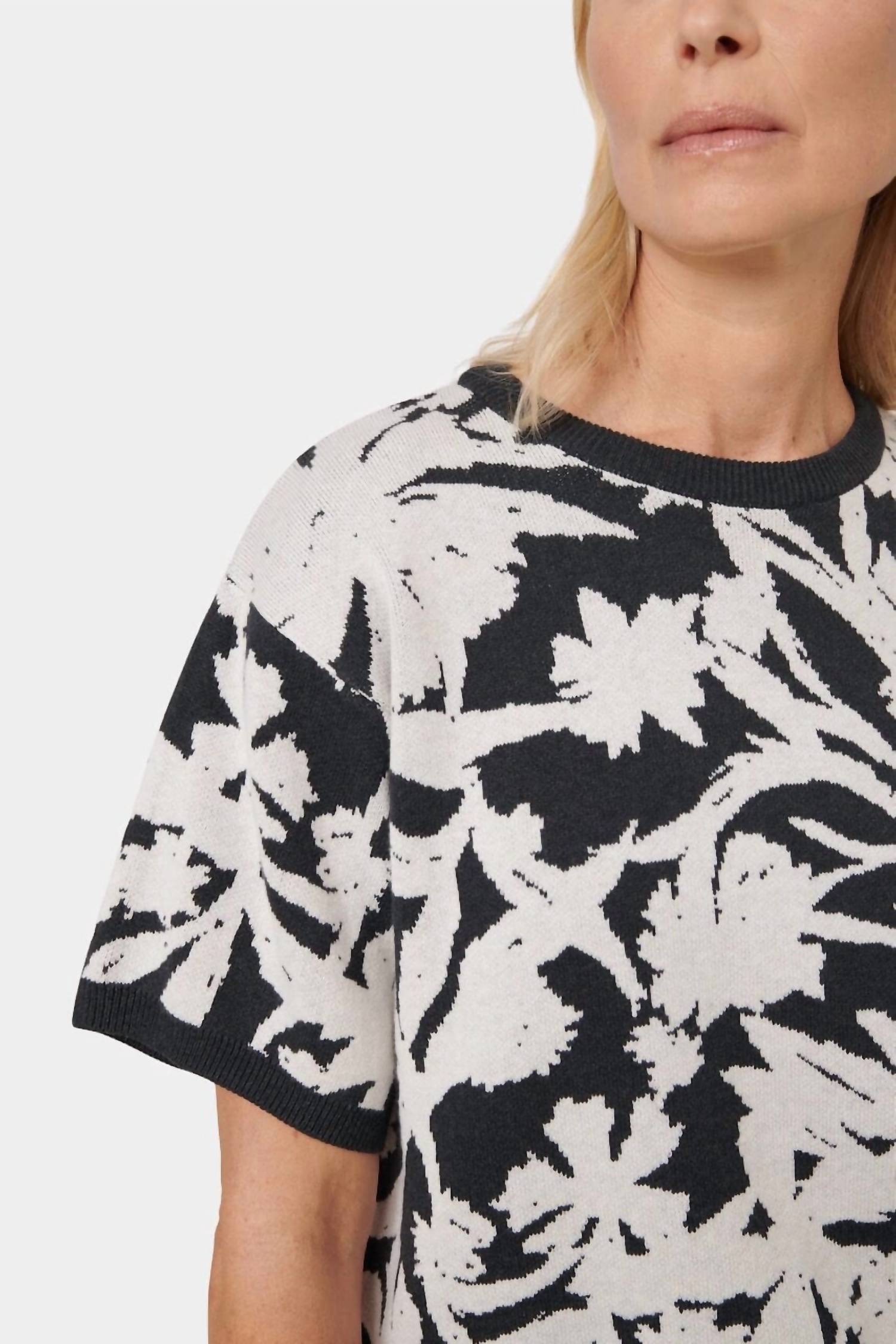 Kowtow - Etched Short Sleeve Top