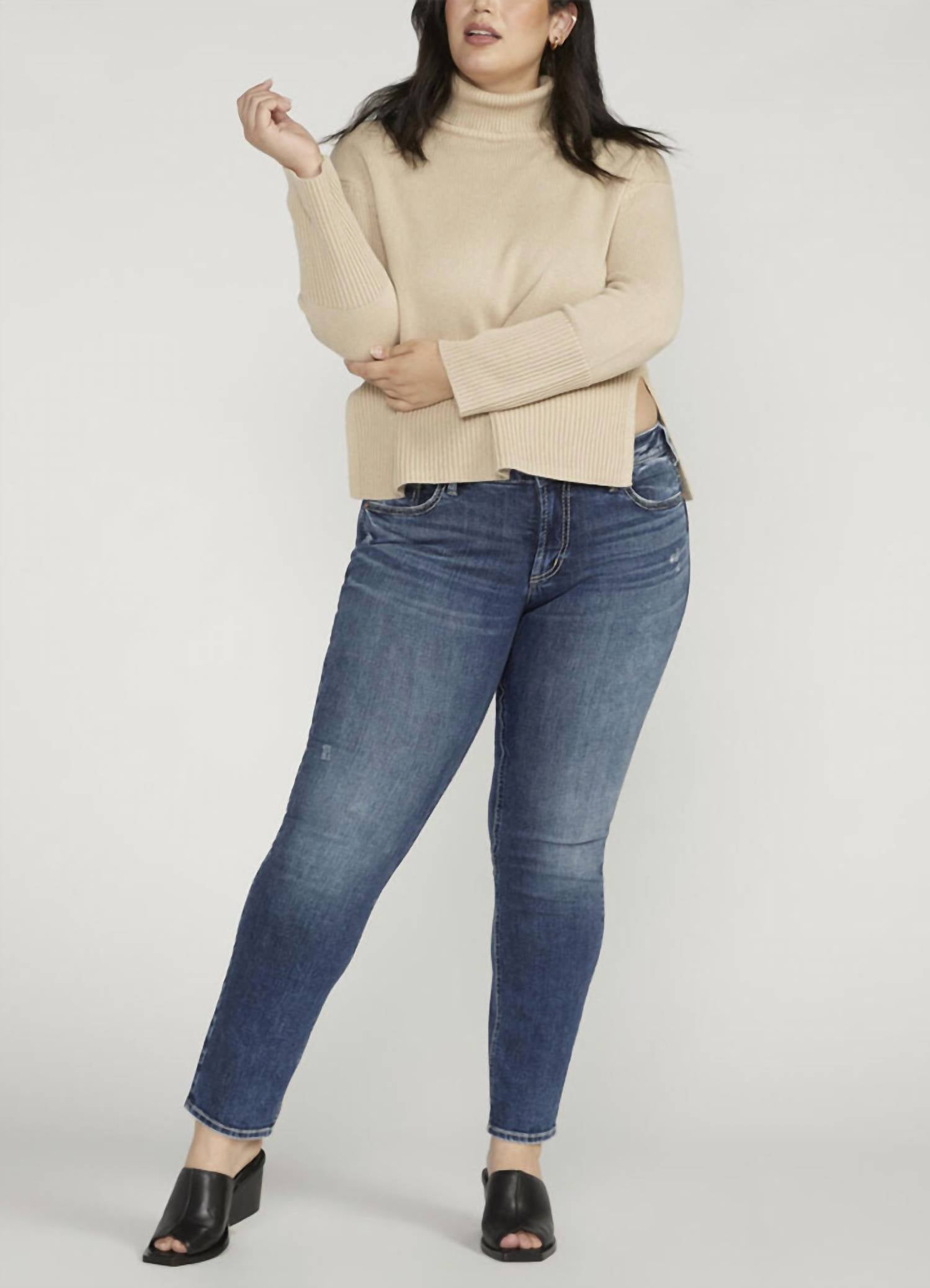 Silver Jeans Co Britt Straight Jeans in indigo - women's jeans