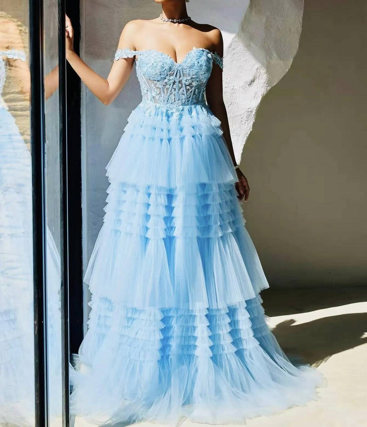 Couture Lee - Sweetheart Neckline Prom Gown
