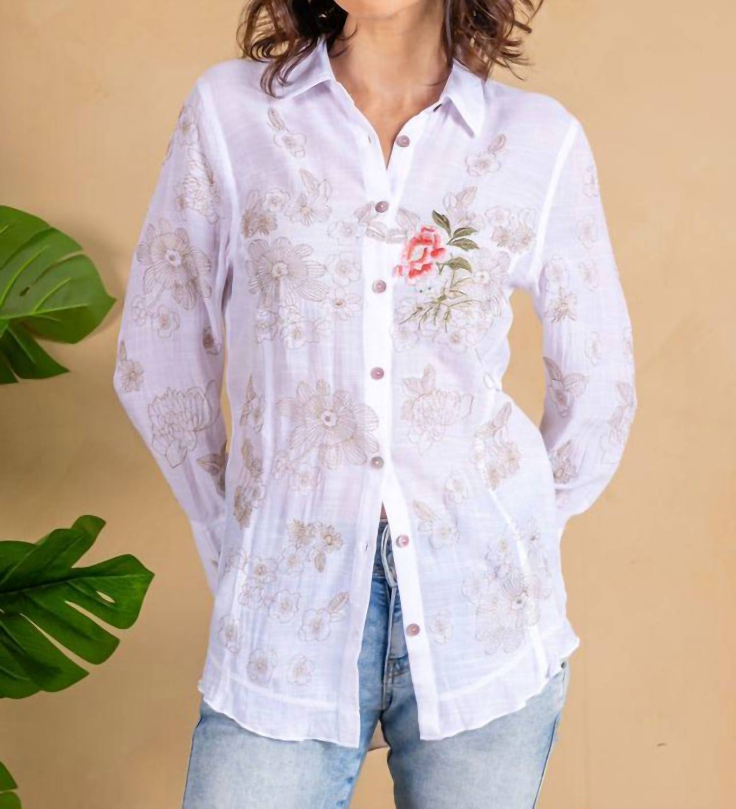 Paparazzi - Women's Embroidered Blouse