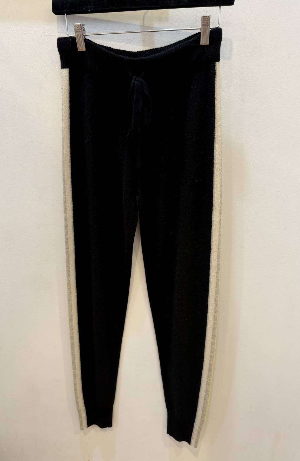 Minnie Rose - WOMEN'S SIDE STRIPE CASHMERE JOGGERS
