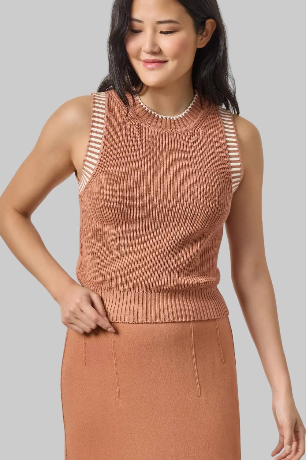 Lilla P - Sleeveless Crewneck Sweater